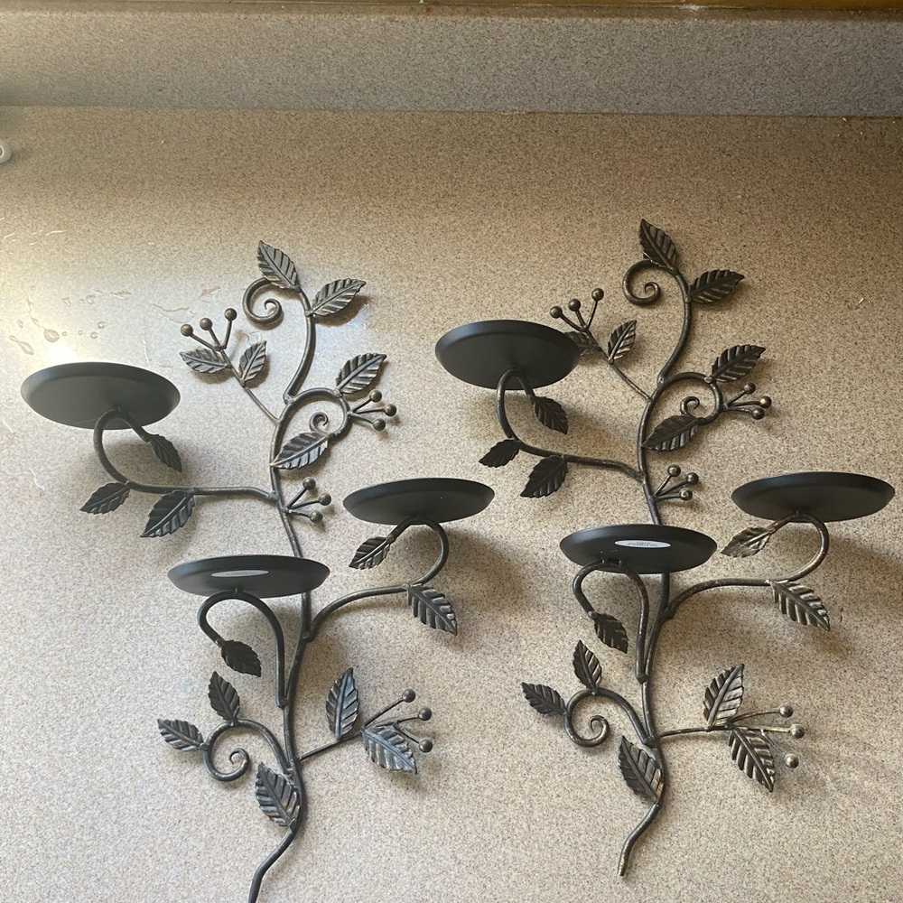 2 Longaberger Wrought Iron leaf wall sconces